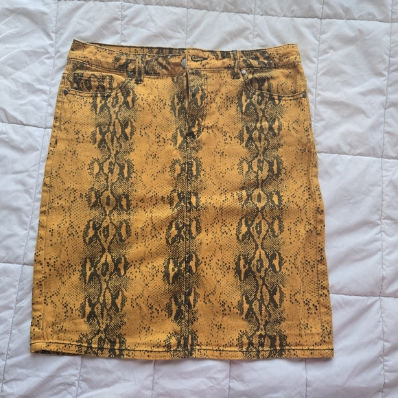 d. jeans Dresses & Skirts - d.jeans Skirt Size 6